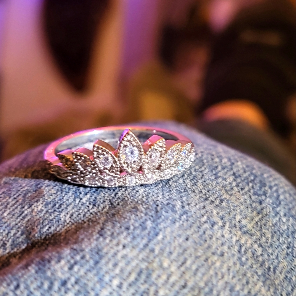 Farsi ring